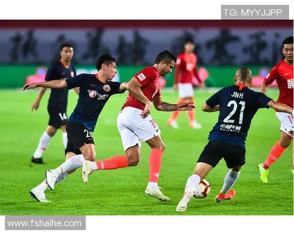 武汉足球队以56分领跑冠军赛积分榜展现强劲实力 武汉足球队以56分领跑冠军赛积分榜展现强劲实力