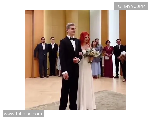 足球明星们的爱情故事:那些走入婚姻殿堂的绿茵传奇 足球明星们的爱情故事:那些走入婚姻殿堂的绿茵传奇